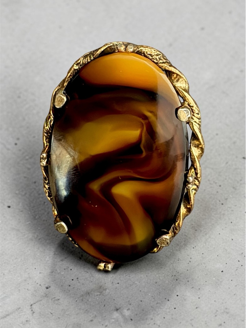 Miracle Vintage Porphyry Glass Brooch, Large